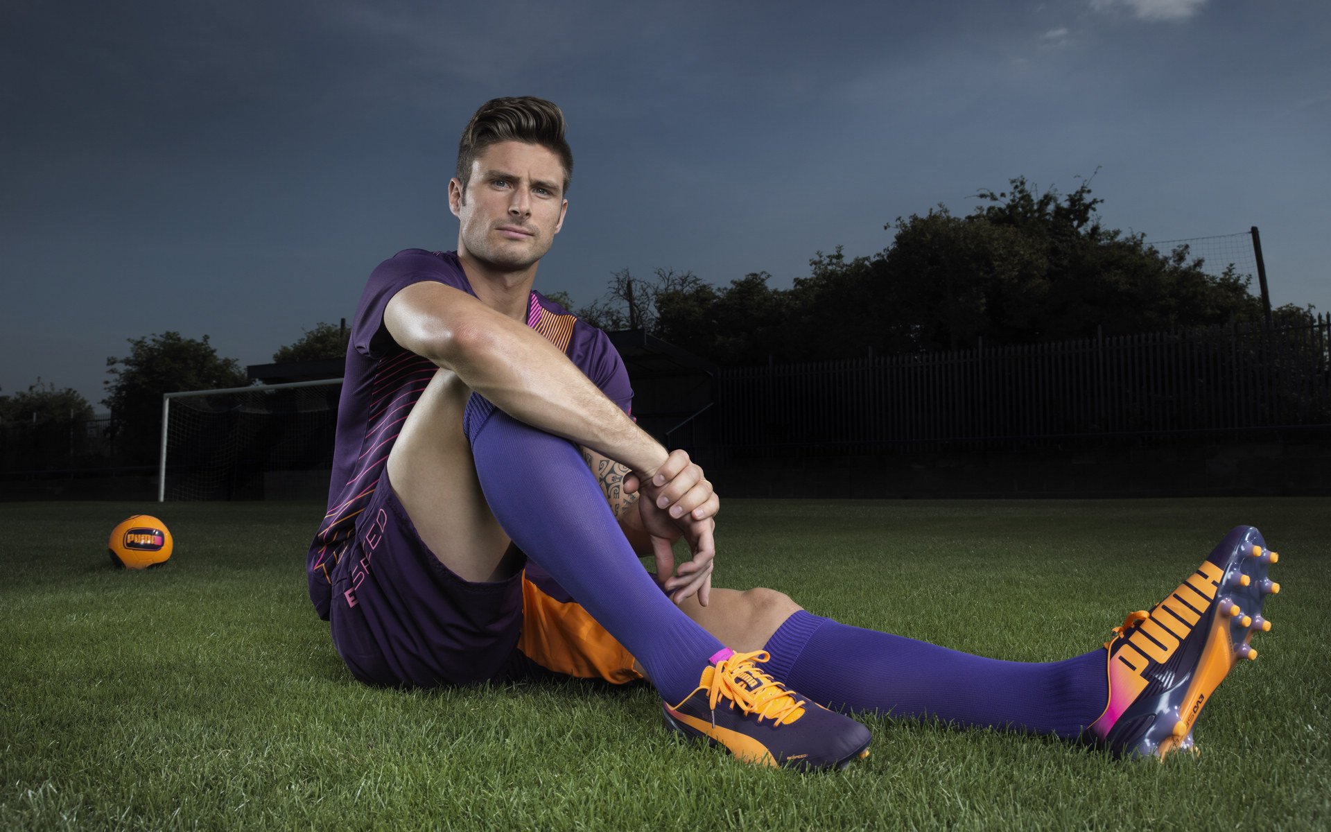 _稻草人足球赛：趣味运动新潮流_，稻草人俱乐部是哪部电影